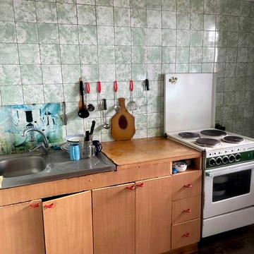 Сдам 1 - комнатную квартиру. Проспект Науки 118.