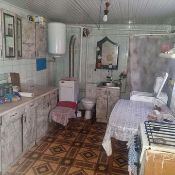 Продам будинок   з всіма зручностями в гарному районі міста.