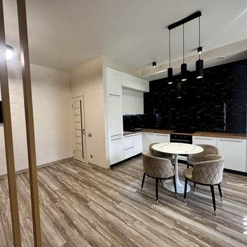 Оренда сучасної квартири в Центрі, парк Чекмана