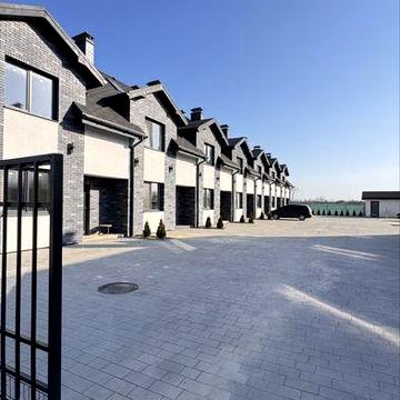 Продаж нового Танхаусу