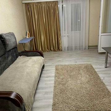 Здам 2 ну. Квартиру. В центрі з А/О. Ремонт.