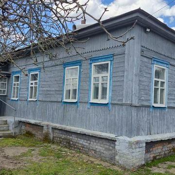 Будинок та присадибна ділянка в с.Черноплатове