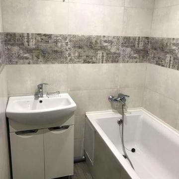 Власник Квартира 3-х кімнатна 77 кв. м Дружба Лучаківського