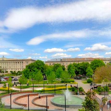 Оренда квартири в центрі (сквер Юність)