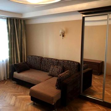 Оренда однокімнатної квартири на бул. Шамо. Русанівка, Дніпровський