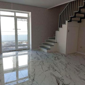 Танхаус  з ремонтом  в розвиненій ЛОКАЦІЇ