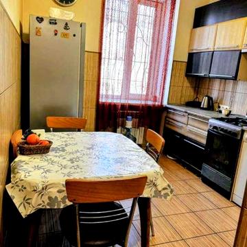 Продажа 2к. квартиры и гаража. Можно СЕРТИФИКАТ .