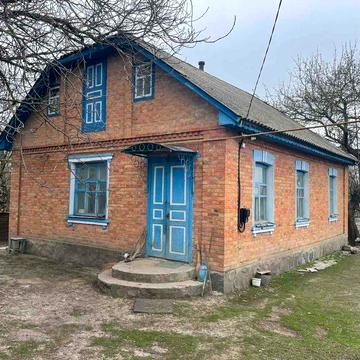 Продається затишний газифікований будинок із господарськими спорудами в Полтавській області, Лубенський район, с. Лука.