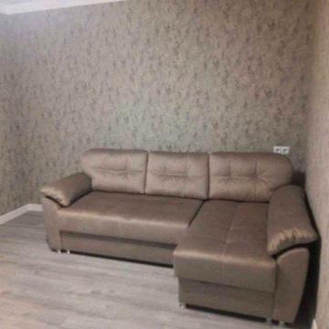 Оренда двокімнатної квартири по вул Євгена Гладишевського