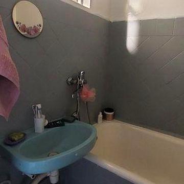 Продається 2-х кімнатна квартира