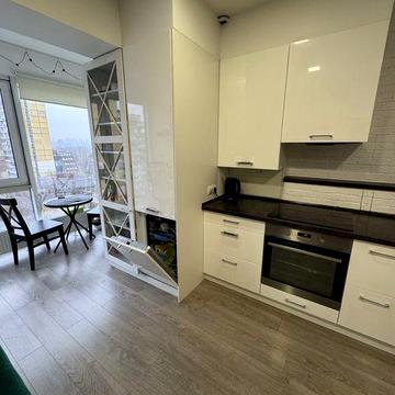 ЖК Салют, 49м2, кухня-студия+ комната. Цена 67000ус.ед. ЖК Салют