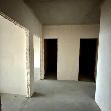 Продається 2 кімнатна квартира в центрі міста Ірпінь Напроти парку Правика. Зданий будинок. ІндГазОпалення.Паркінг Відкритий балкон.