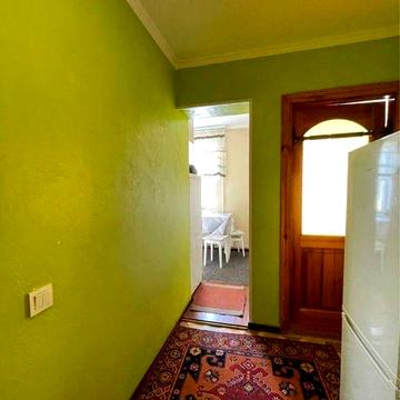 р Продам 2-кімнатну квартиру в м. Здолбунів. 2/5 поверх, цегляний будинок.