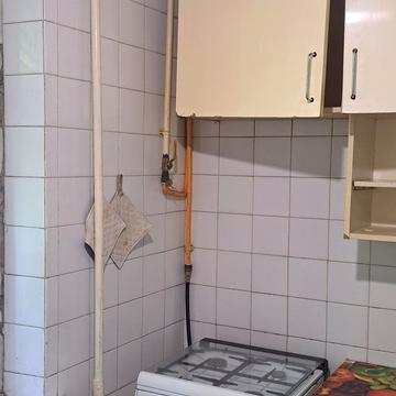 Леся Курбаса просп., 18-Г