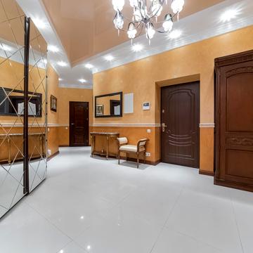 Старонаводницька вул., 13