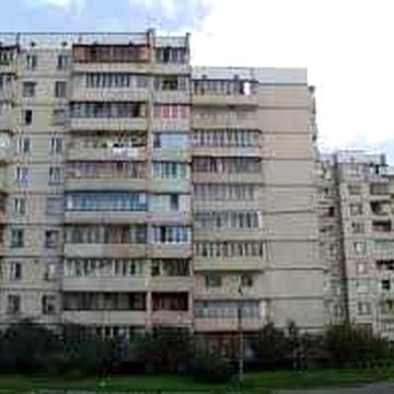 Продам 1 кімнатну по Тростянецькій 6Ж