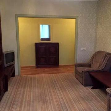 Оболонський просп., 30