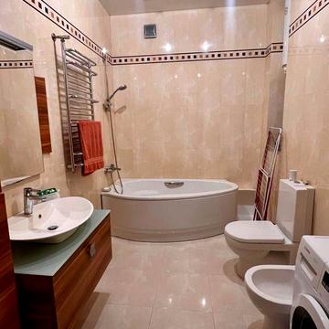 Оренда 2к.кв Саксаганського,85, сталінка з ліфтом