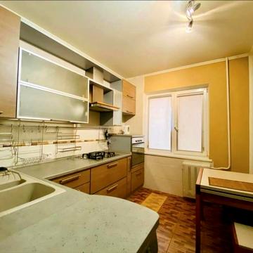 Оренда 2- кімнатної квартири по вул. Гурія Бухала