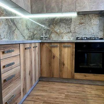 NEW! Продам 2-кімнатну квартиру в центрі міста