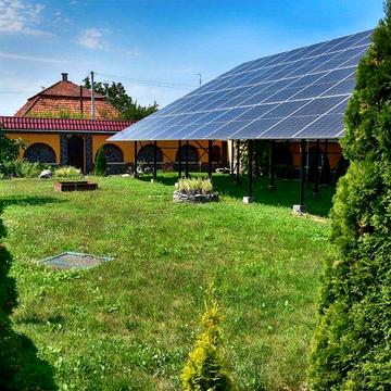 Будинок Берегово, сам заробляє на себе
