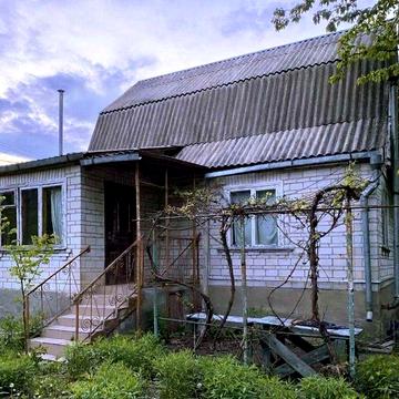 Продається дачний будинок