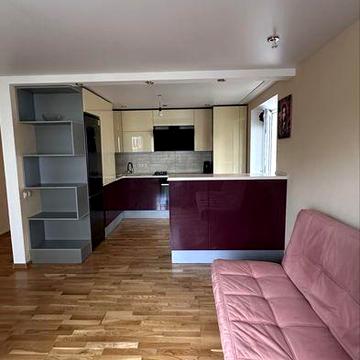 Алмазний новий будинок гарний стан вільна