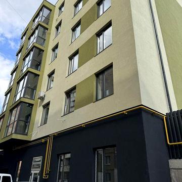 Квартира на Словʼянці в чистовому стані