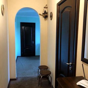 Аренда с 24-26 апреля 2-х комн. 3/5 эт. Лермонтова 20 ,остановка центральный рынок