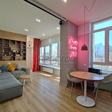 Жилянська вул., 68