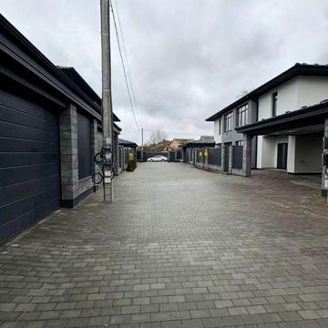 Продаж дуплекса  з газом , з великою терасою. Білогородка