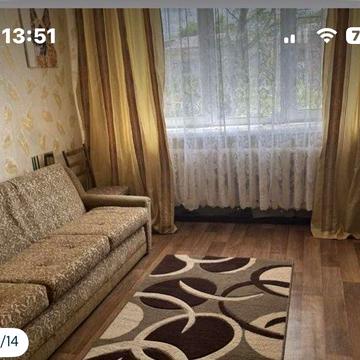 Продам затишну малосімейку у центрі міста.