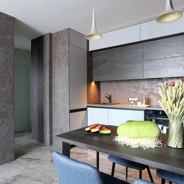 Тадея Рильського бульв., 4