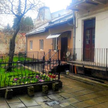 Дмитра Донцова вул. (Котовського), 18