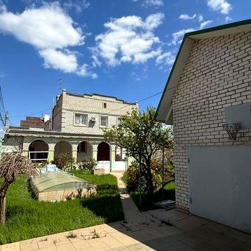 Продам Дом  2 эт общая площадь 126 м,ЖМ,,Луч" улица Венгера