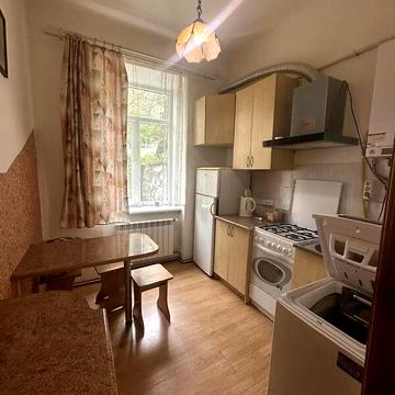 Довгострокова оренда 1к Квартира Шептицьких вулиця