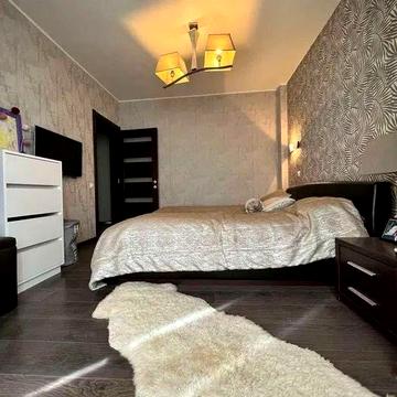 Світла 2-кімнатна квартира з ремонтом у Голосіївському районі