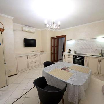 Долгосрочно квартира в новом доме на Тополевой