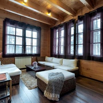 Лісова вул.