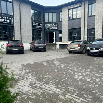 Дубенська вул., 140