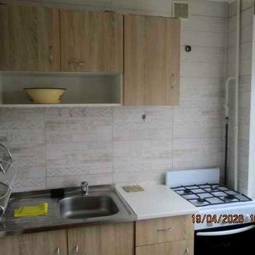 Сдам 1 комнатную квартиру после ремонта. Дзюбы 2а