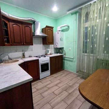 Оренда двокімнатної квартири по вул Залізнична