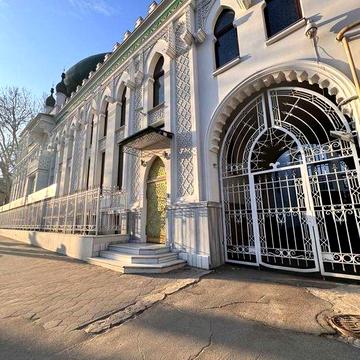 продам 3 комнатную квартиру в центре