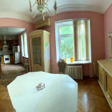 Сдам 5 комн. квартиру в центре, пр. Маяковского.