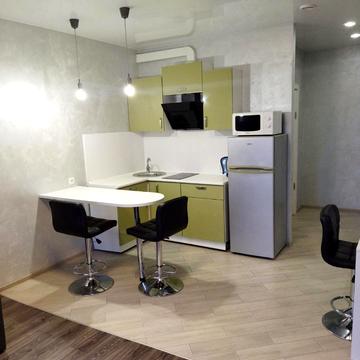 Ясинуватський пров., 10