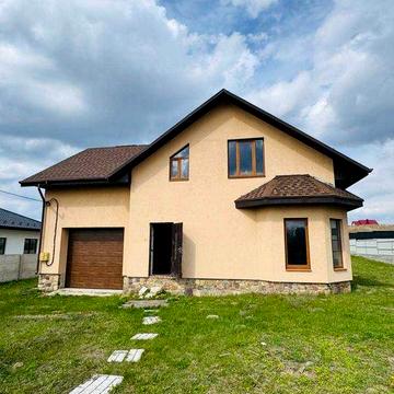 Продам будинок під чистовий ремонт !=)