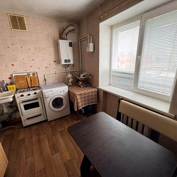 Продаж 1-к квартири 5/5 проспект Миру