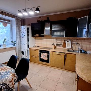 Валерія Лобановського вул., 7