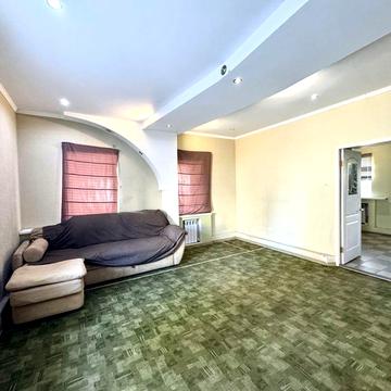 Здається будинок 1 кімн. Комунарський космос