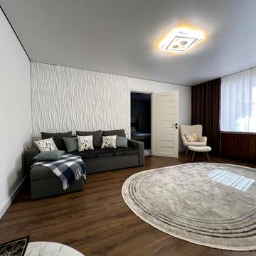 Михайла Грушевського вул. (Карла Лібкнехта), 14